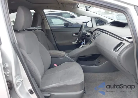 2010 Toyota Prius Iii z USA, uszkodzony, nr VIN JTDKN3DU0A0138843